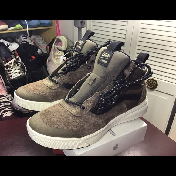 VANS Men's UltraRange Hi Skate Shoes. New without box. - Picture 9 of 15